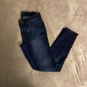 1822 Dark Wash Skinny Jeans Size 6